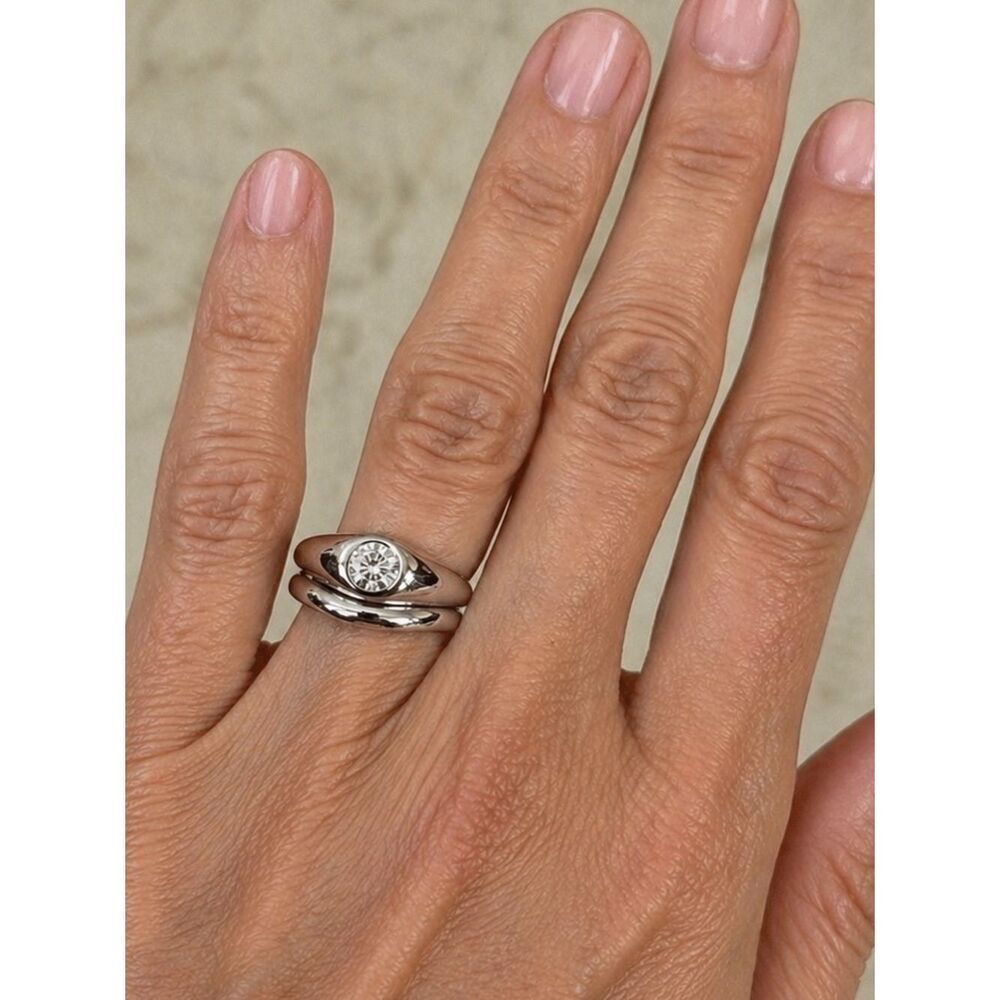 19K White Gold Custom Bridal Set | Bezel Set Diamond Ring & Contoured Fit Band
